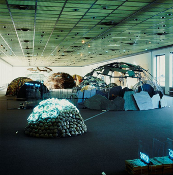 Mario Merz, Exhibition view, Kunsthaus Zürich, 1985