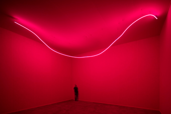 Lucio Fontana, Ambiente spaziale con neon, 1967/2017, installation view at Pirelli HangarBicocca, Milan, 2017. Courtesy Pirelli HangarBicocca, Milan. 
©Fondazione Lucio Fontana 
Photo: Agostino Osio 
