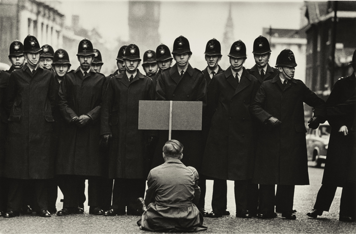 DON MCCULLIN